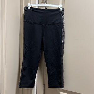 Knockout by Victoria Secret Crop Leggings